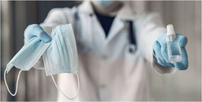 Persiapkan Masker dan Hand Sanitizer