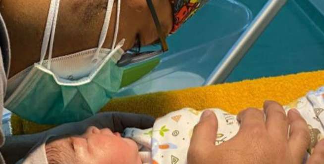 Ayah dari Bayi Meninggal karena Covid-19
