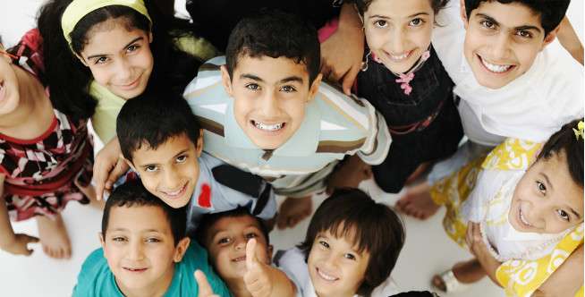 2. "Dia selalu memberitahuku apa yang harus aku lakukan"