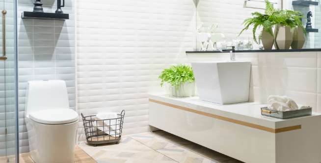 Siasati Kamar Mandi Tanpa Ventilasi Biar Tak Pengap