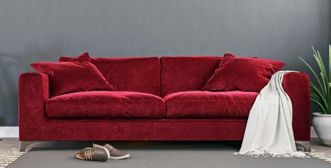 Sofa Warna Marun, Tonjolkan Suasana Elegan
