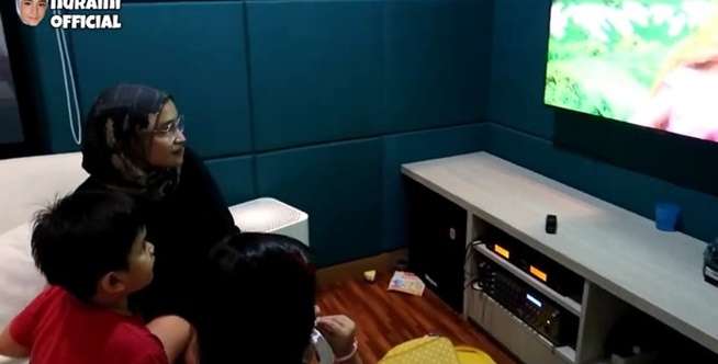 Ruang Karaoke
