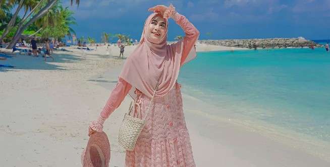 Dress Model Flare