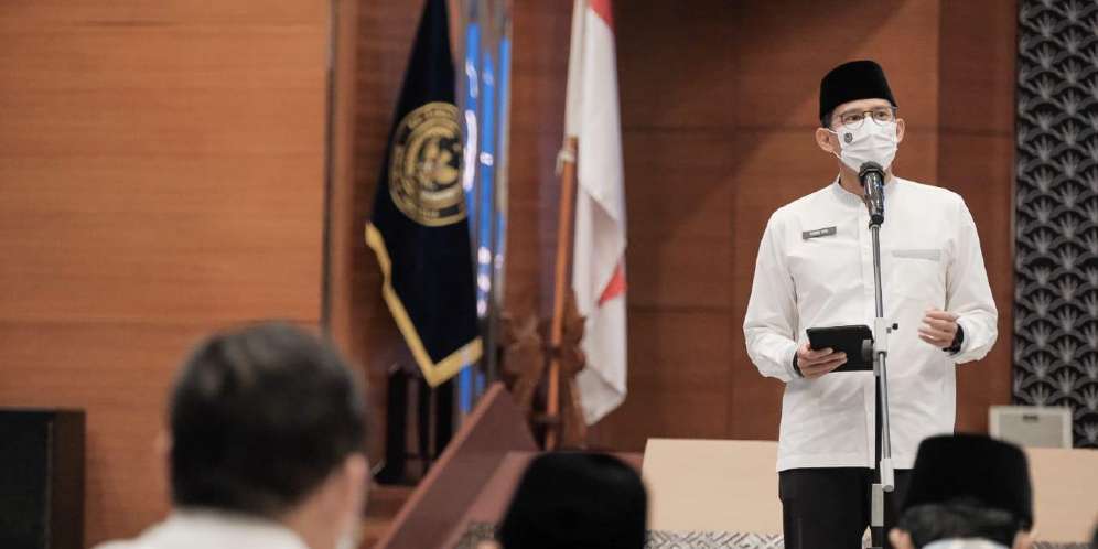 Jendela Bagi Turis Dunia