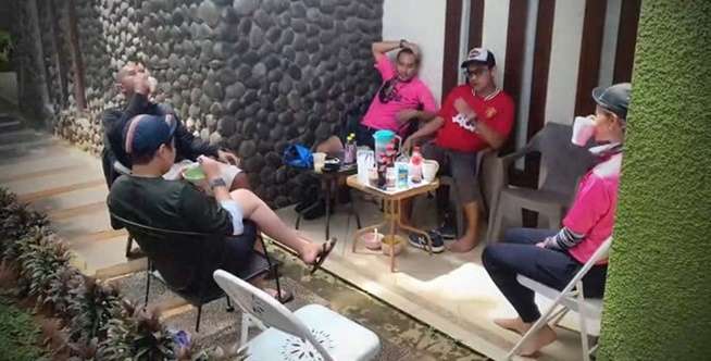 Area yang Asri Depan Rumah
