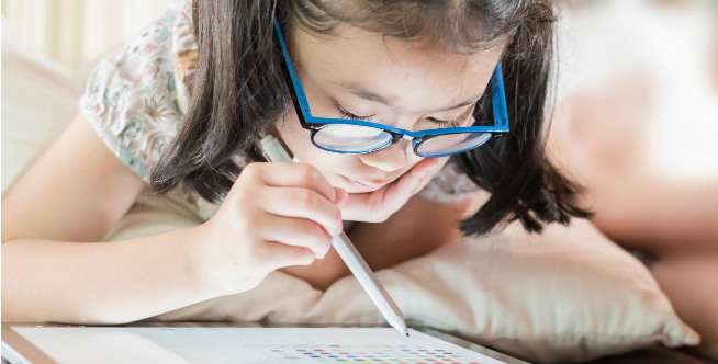 Ini Alasan Anak Cenderung Tak Nyaman Belajar dengan Orangtua