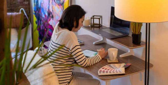 Ada Furnitur Kece dari Material Botol Bekas