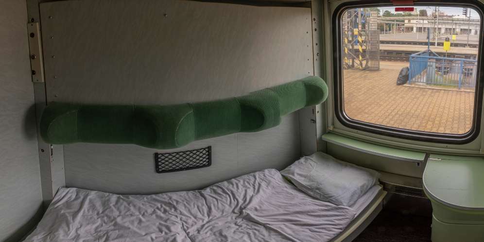 Ramai-ramai Mengaktifkan Sleeper Train