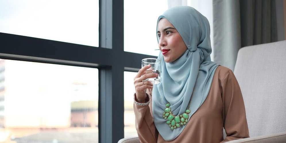 Aturan hotel konvensional lebih longgar