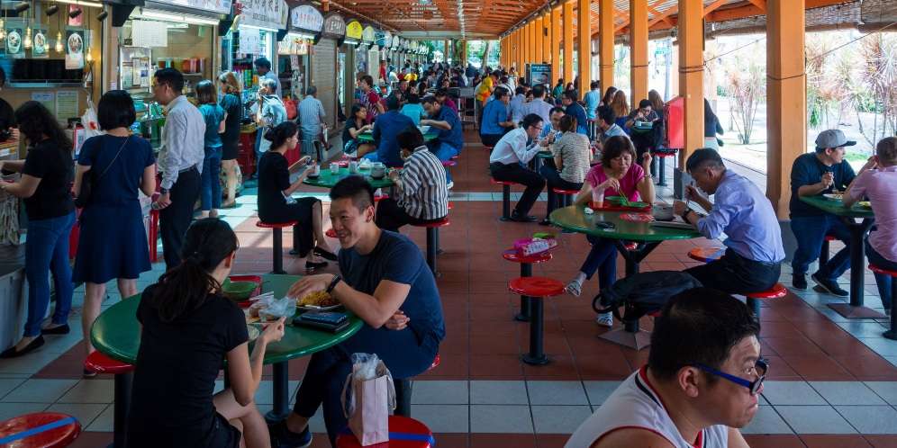 Dari Tempat Makan Menjelma Pusat Interaksi Budaya Dunia