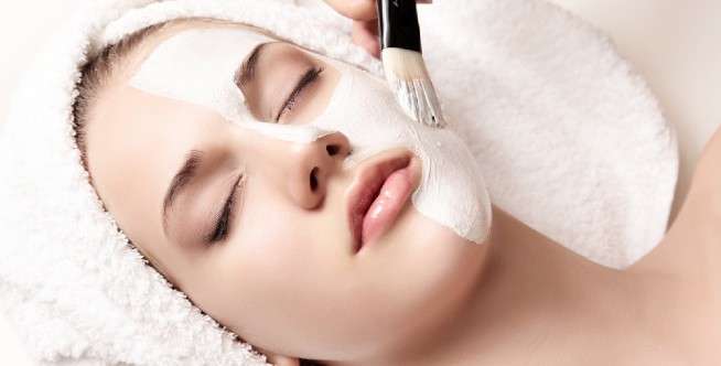 3 Manfaat Pakai Sleeping Mask