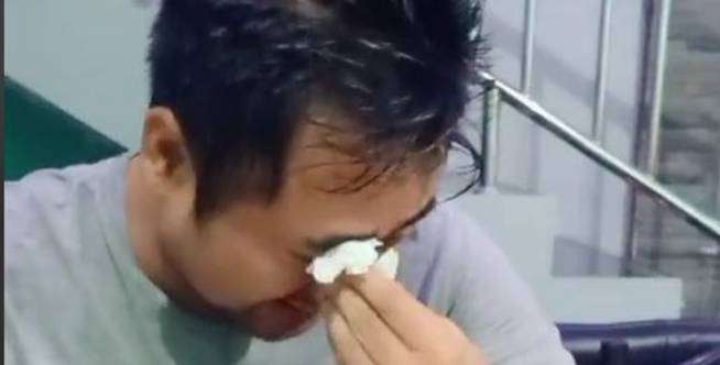 Bikin Baper, Video Ayah Kerap Menangis Lepaskan Putrinya di Pesantren