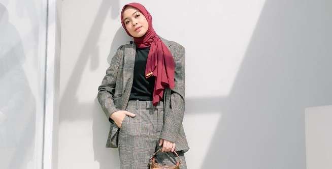 One Set Black