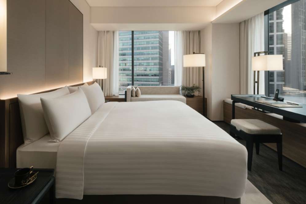 Bermalam di Hotel Estetik