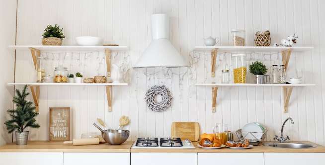 5 Barang yang Sebaiknya Tak Disimpan di Rak Dapur