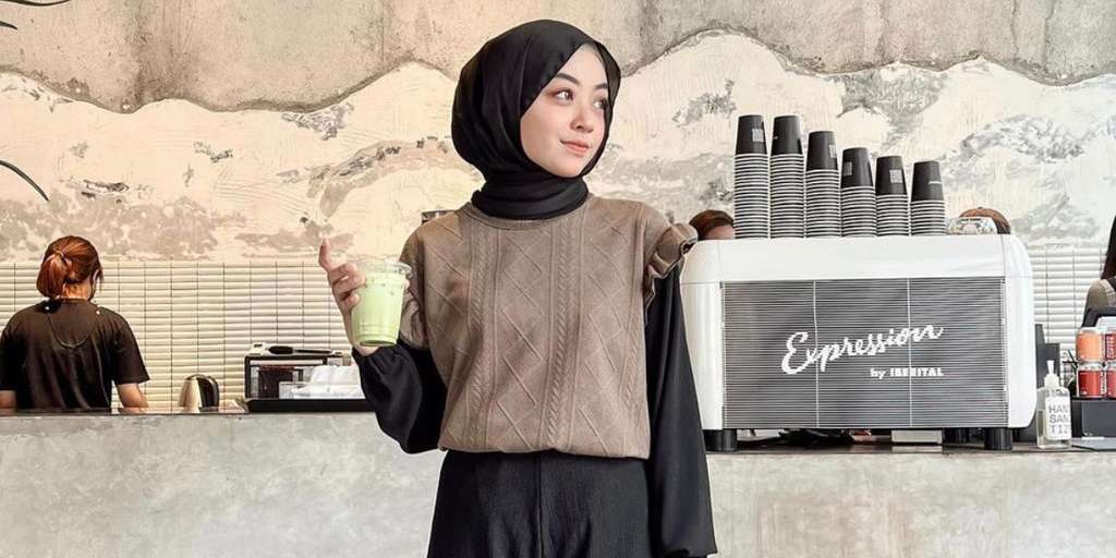 OOTD Ngopi ala Meirani Amalia
