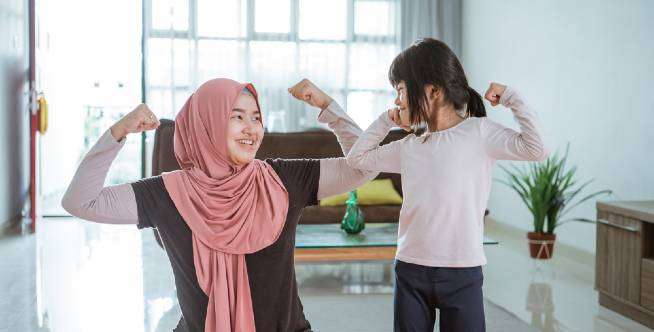 Seperti apa gerakan senam otak yang bisa dilakukan anak? Yuk simak