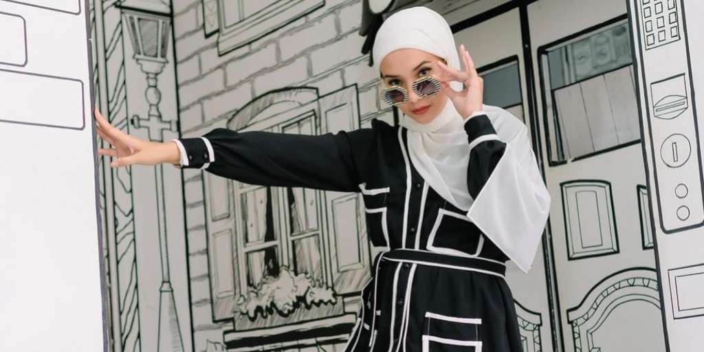 Dua warna yang tak pernah salah