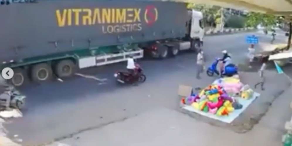 Diselamatkan Seorang Wanita