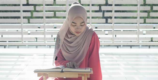 Teh Ninih Ingatkan Bahaya Harta Haram untuk Anak