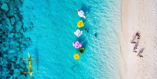 3. Pantai Boracay