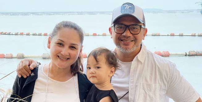 Mona Ratuliu Buat Tantangan Lucu untuk Putrinya, 'Ikut Ayah atau Ibu?'