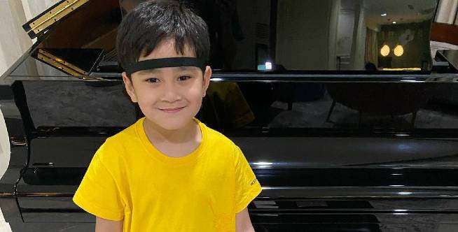 Beli Kado Mewah untuk Raffi dan Nagita, Rafathar Tinggal Tunjuk