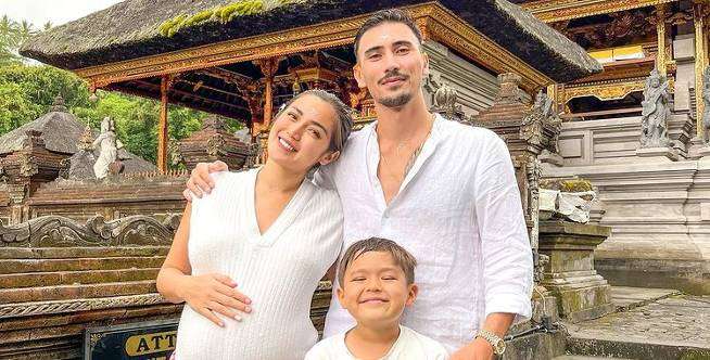 Tantangan Lucu Keluarga Jedar, Vincent dan El Ikutan 'Hamil'