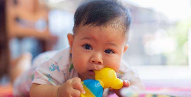 Gigi Si Kecil Mulai Tumbuh, Bisa Jadi Kehilangan Nafsu Makan