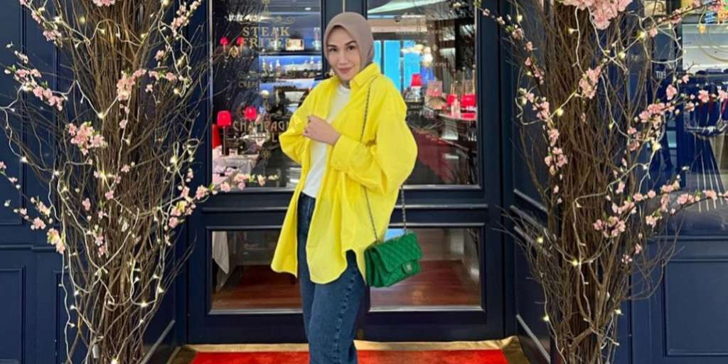 Kemeja warna ngejreng