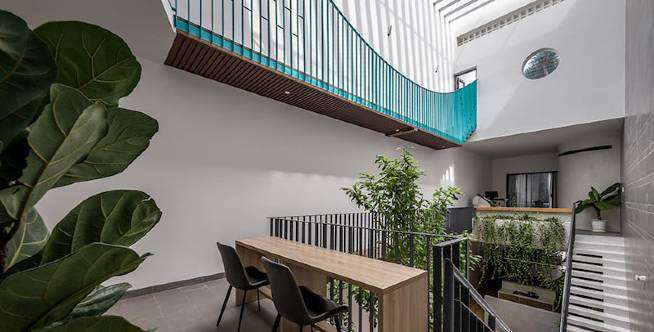 Pencahayaan Alami yang Maksimal