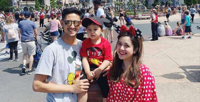 Pose Seru di Disney World