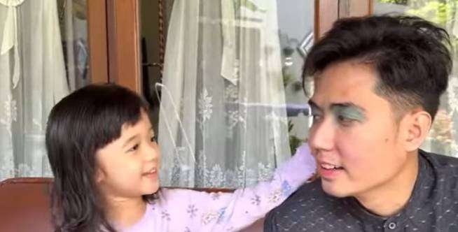 Pipi dan Mata Kinos Jadi Penuh Warna