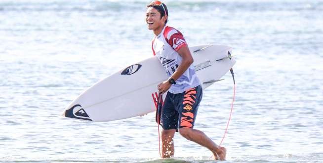 Mengangkat potensi surfing Tanah Air