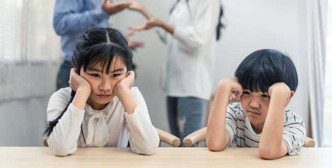 Bagaimana perceraian mempengaruhi anak yang lebih besar?
