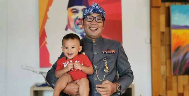 Video Manis Arka dan Kang Emil