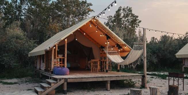 5 rekomendasi glamping halal