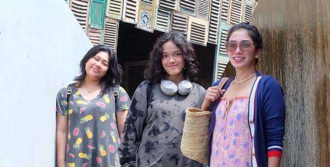 Momen Ussy Liburan Hanya dengan 2 Anak Gadisnya, Biar Makin Bonding