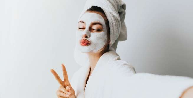 Pakai masker apa, ya?