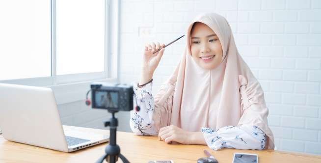 Intip hijab hacksnya berikut!