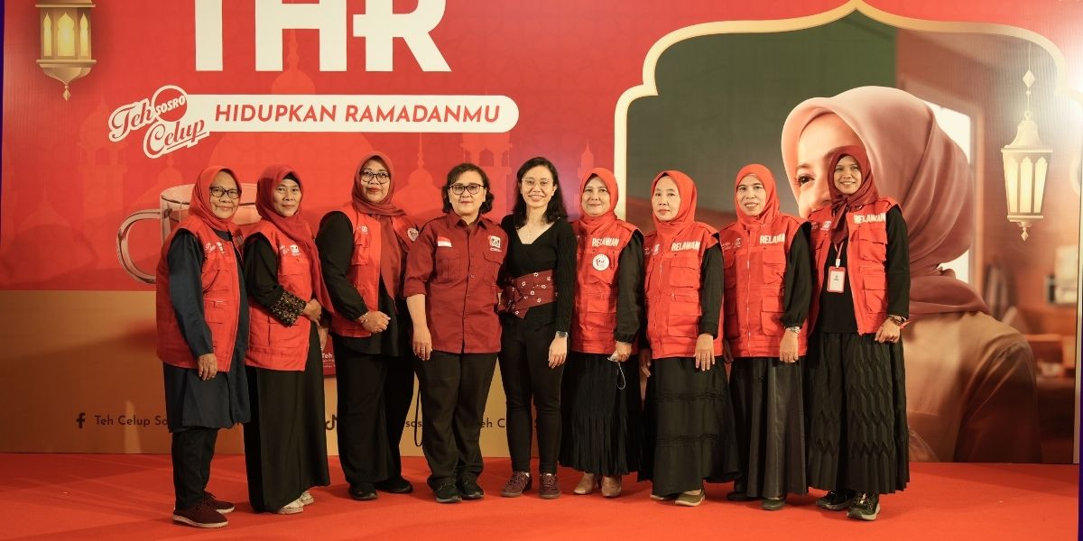 Perempuan sebagai Jantung Keluarga dan Komunitas