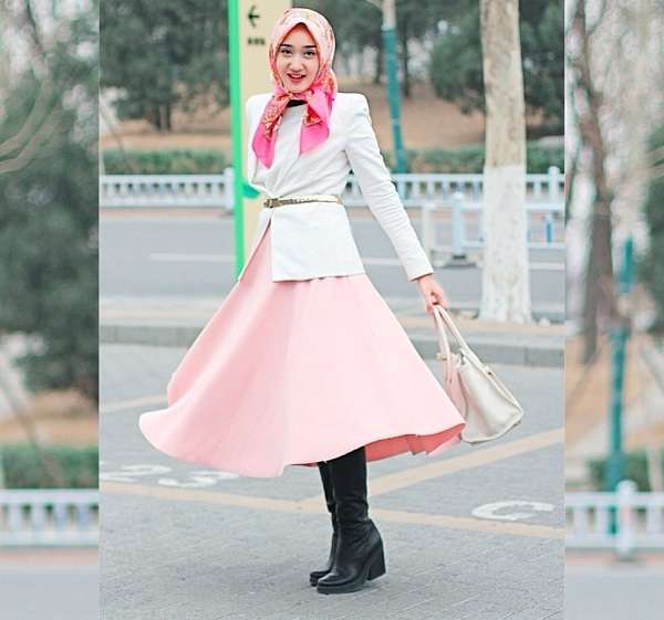 Dian Pelangi Usung Tenun ke New York