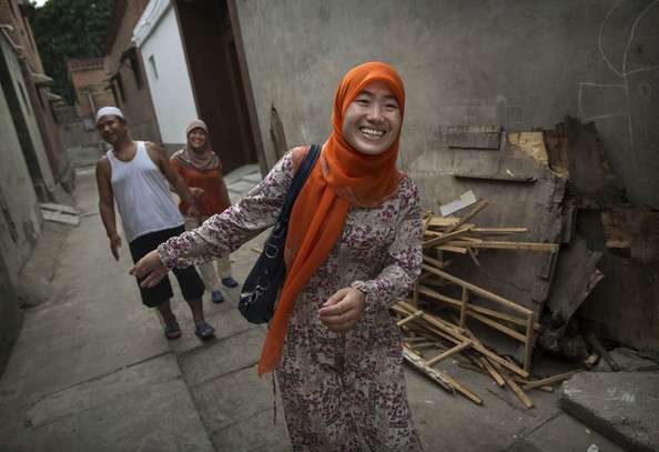 Mengenal Yonghua Zheng, Imam Muslimah di China
