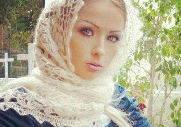 Cantiknya Si Barbie Hidup Pamer Foto Berkerudung
