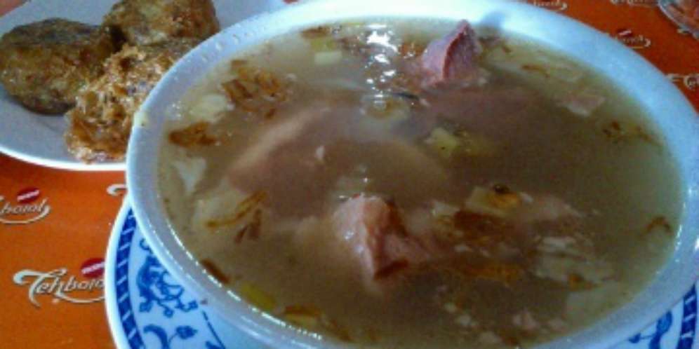 Sop Buntut Legendaris `Buruan` Para Artis Sop Buntut Legendaris `Buruan` Para Artis