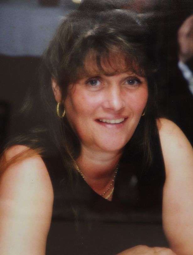 Sekeluarga Geger Dapat Pesan dari Dalam Kubur