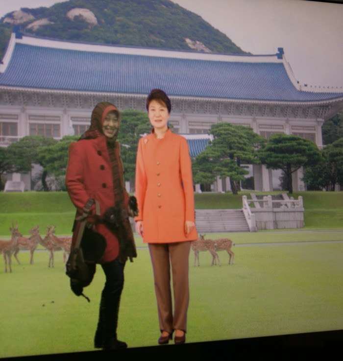 Hijaber Menjelajah Museum Korsel, Bonus Foto Bareng Presiden