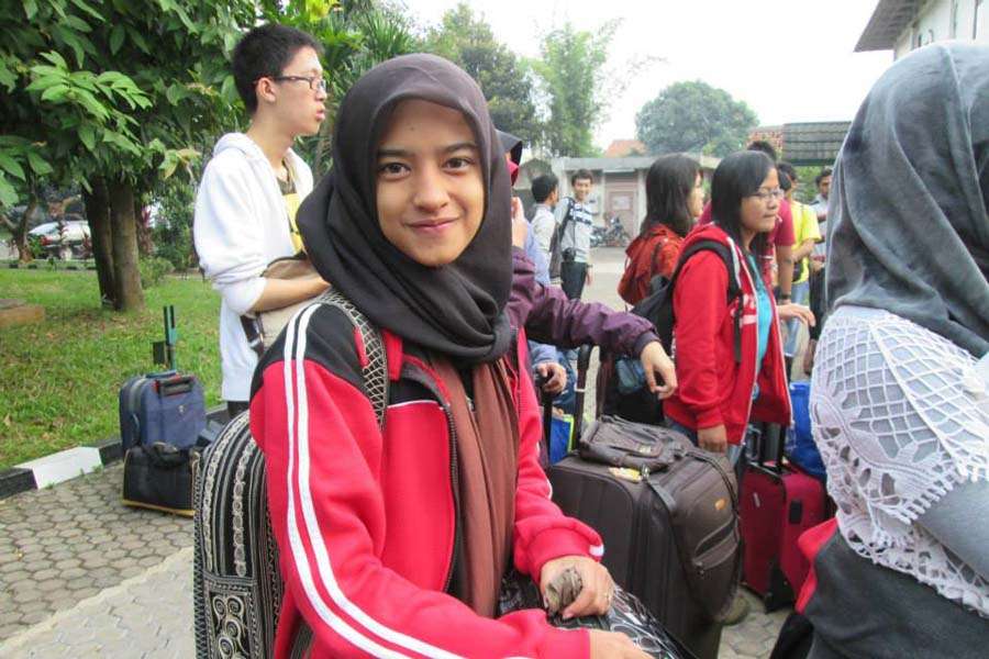 Gadis Penjual Tempe Melenggang ke AS dan Singapura Gadis Penjual Tempe Melenggang ke AS dan Singapura