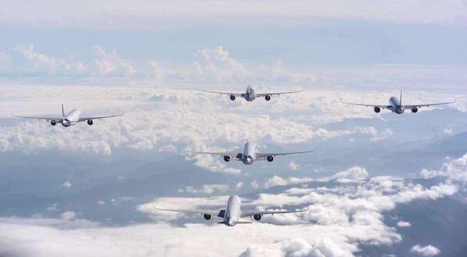 Saat Pesawat Komersial Bermanuver Bak Jet Tempur