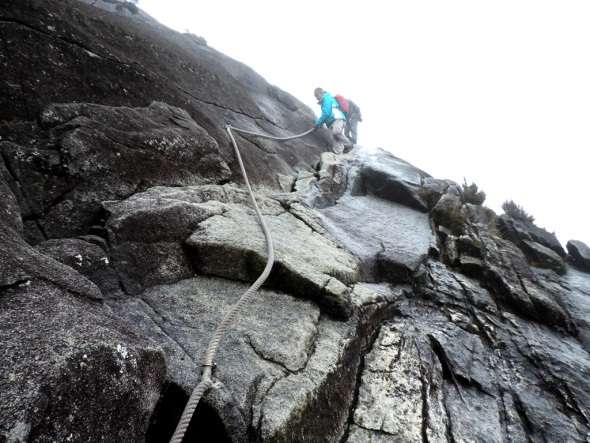 Menaklukan Kinabalu, Gunung Nenek Moyang Kaum Kadazan